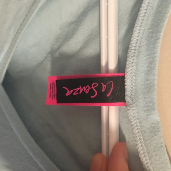 V-neck short sleeves - Picture 2 of 3